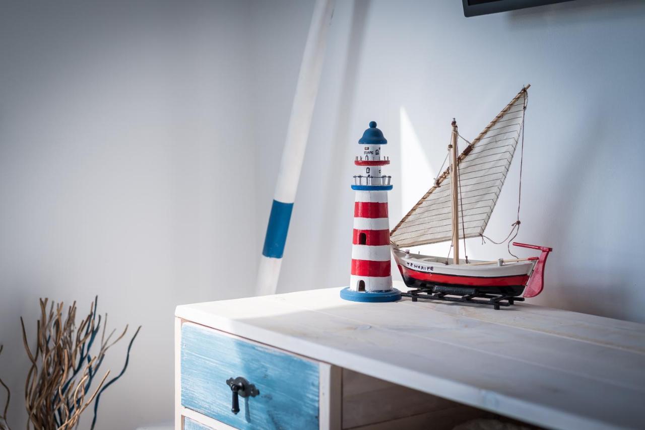 Apartment Home2book Sea Front Attic Galletas