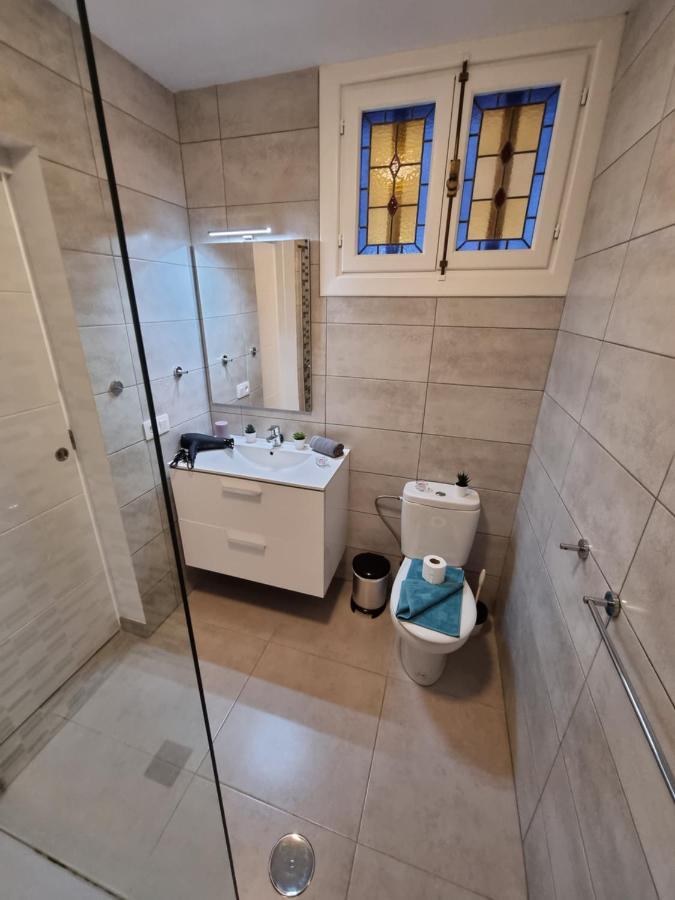 Appartement Studio No 2 Just 100 To And Sea, Large Terrace, Heated Pool, Wifi, Aircondition For A Fee *