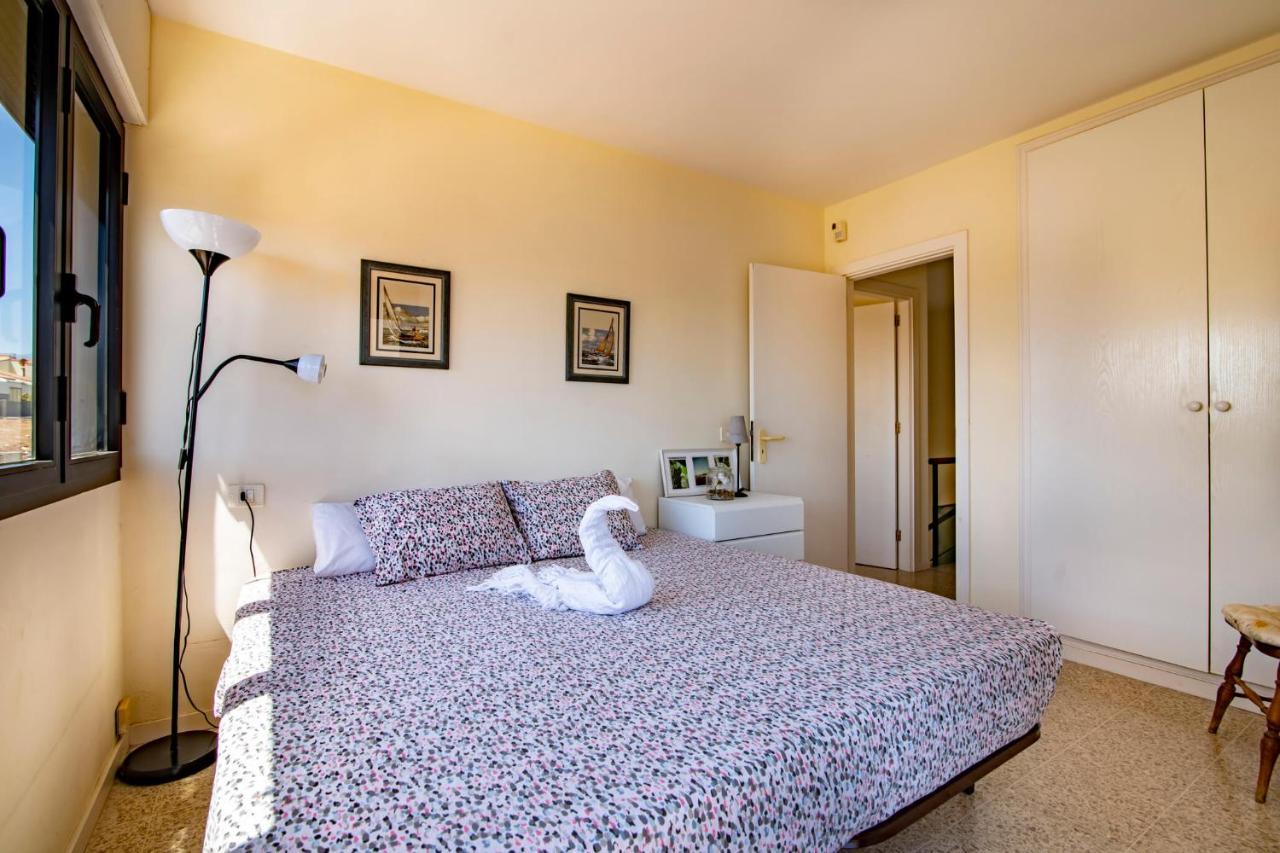 Alquilaencanarias- Medano Spectacular Terrace And Sea Views B Appartement *