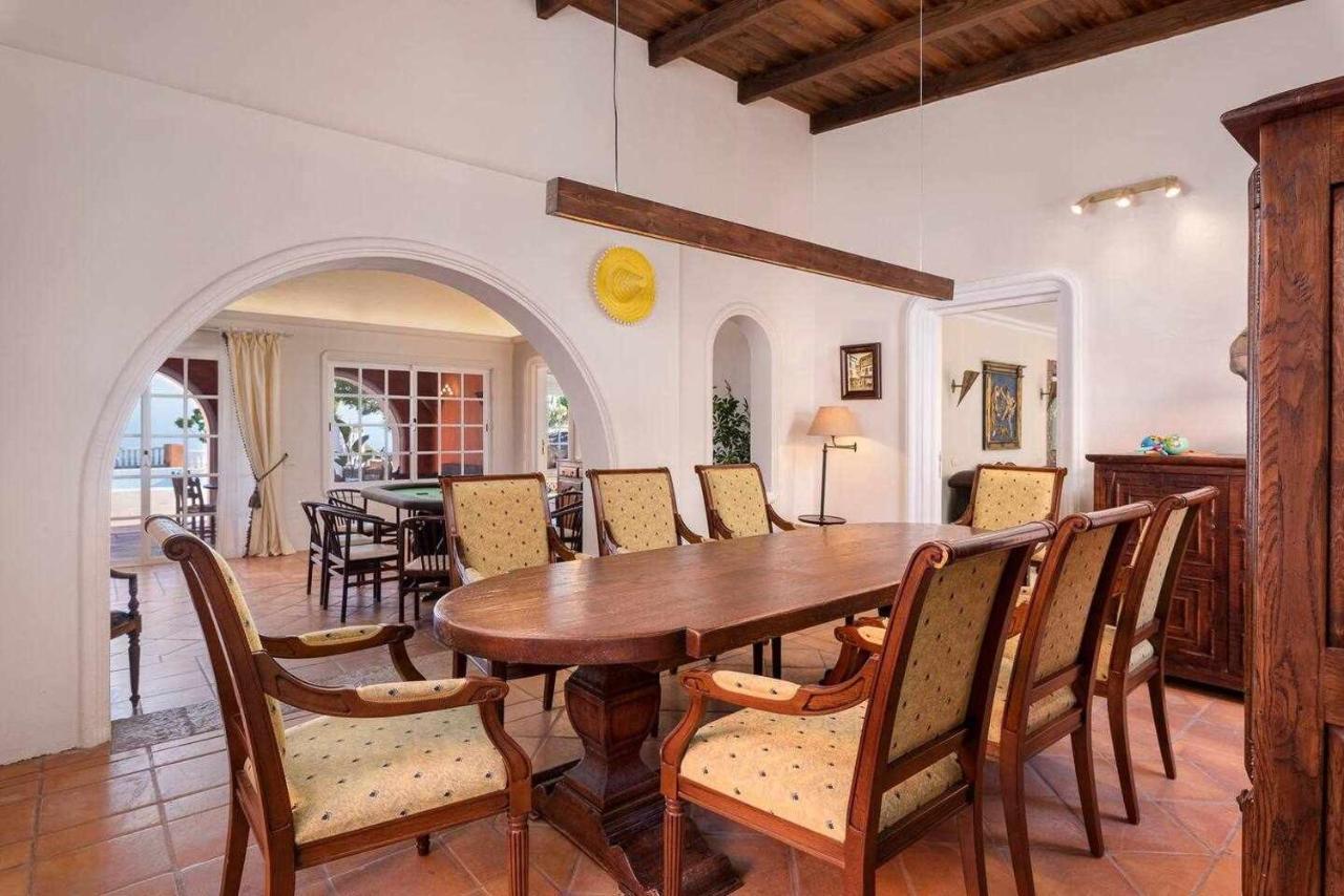 Karat Hacienda Miranda Villa Charco del Pino