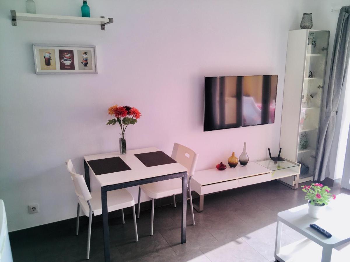 Lovely Apartment, Great Location!
