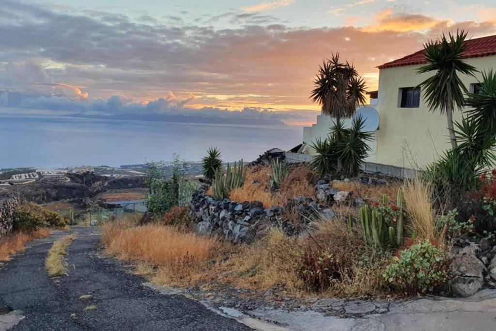 Lovely Two Bedroom With Amazing View Apartment Tejina de Isora