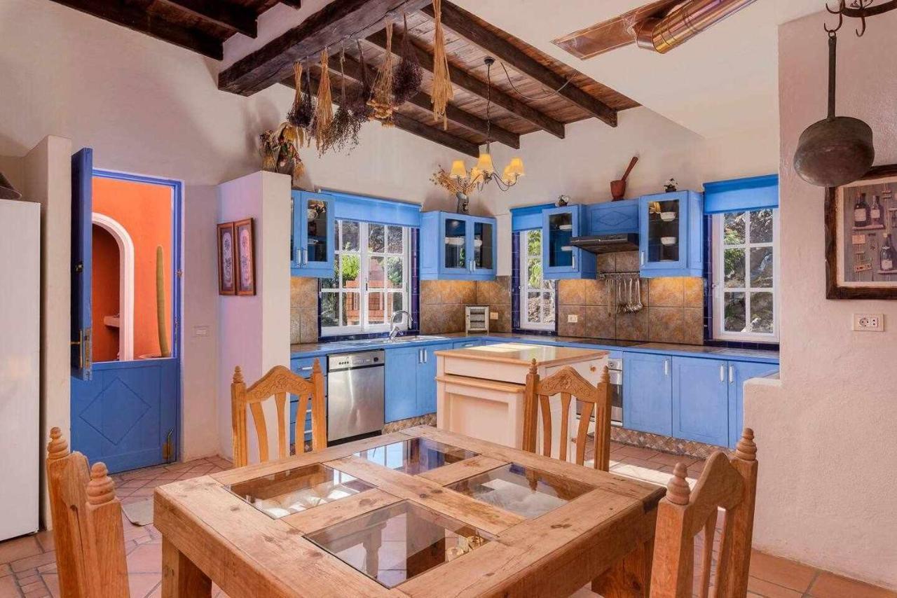 Karat Hacienda Miranda * Charco del Pino