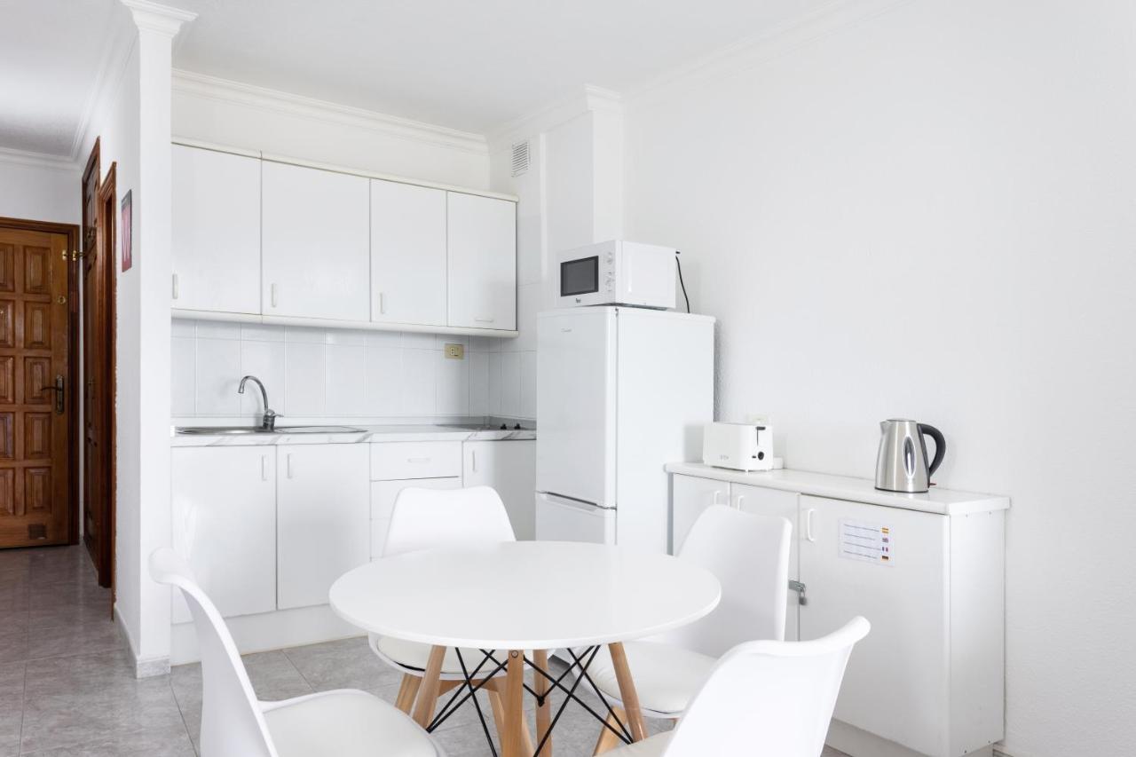Home2book Sea Front Vista Marina, Cristianos Appartement *