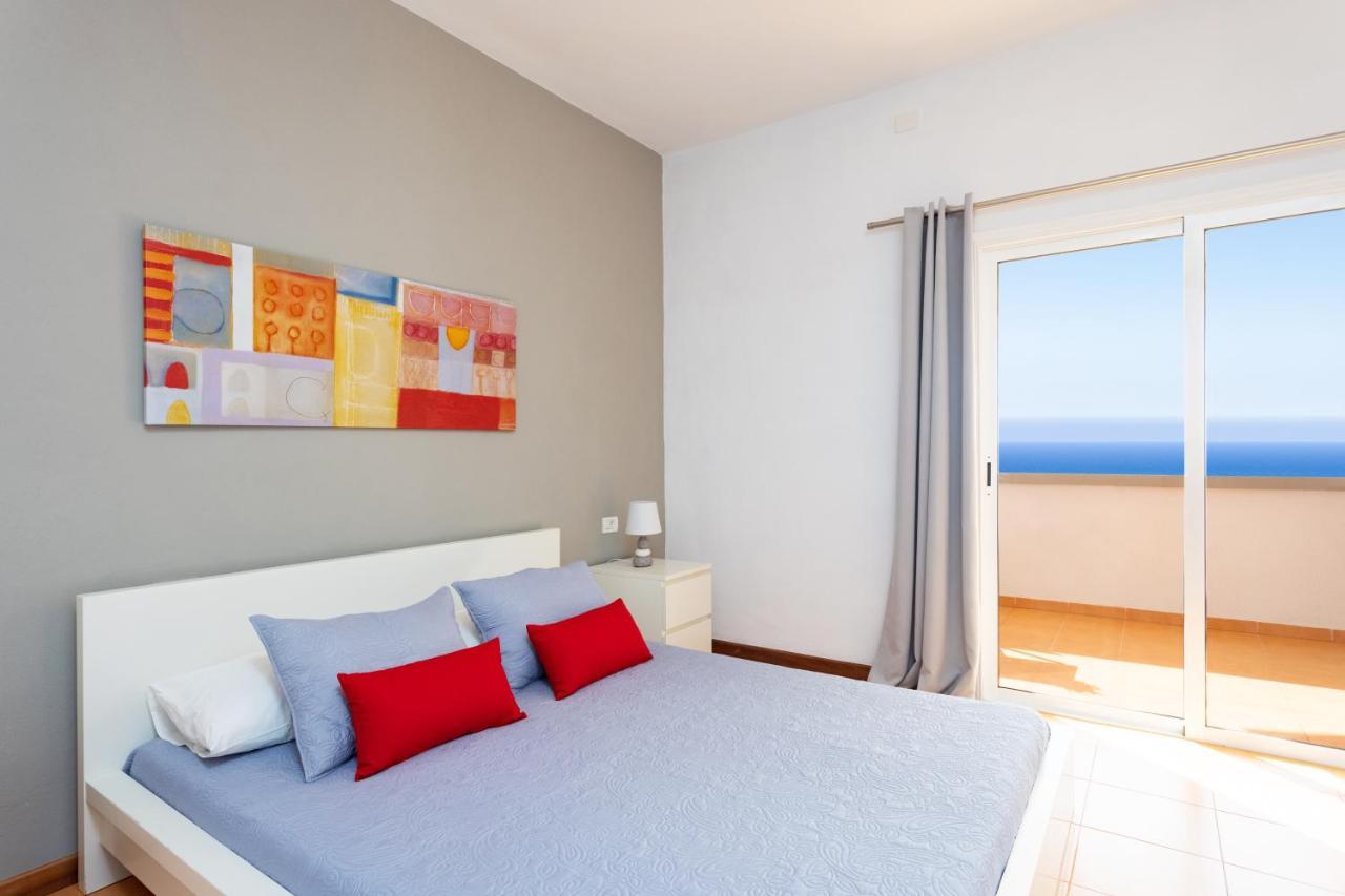 Home2Book Beach Front Little Paradise Appartement Santa-Cruz de Ténérife