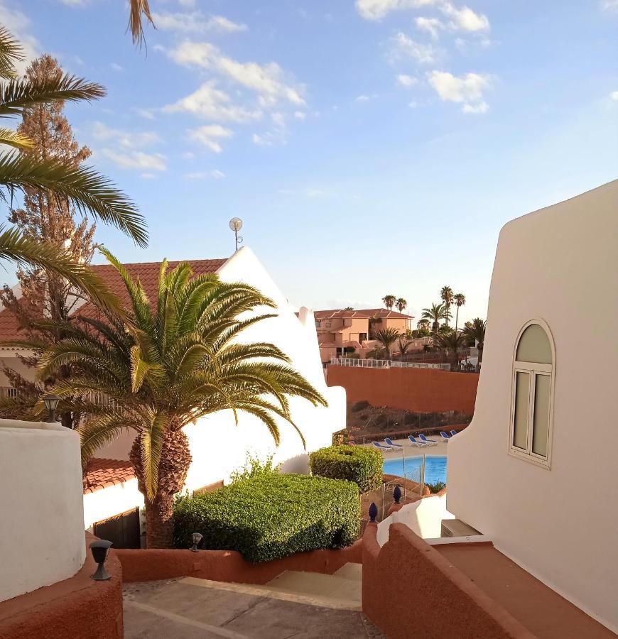 White Sand, Huge Terrace, Fast Wi-Fi, Netflix Appartement *