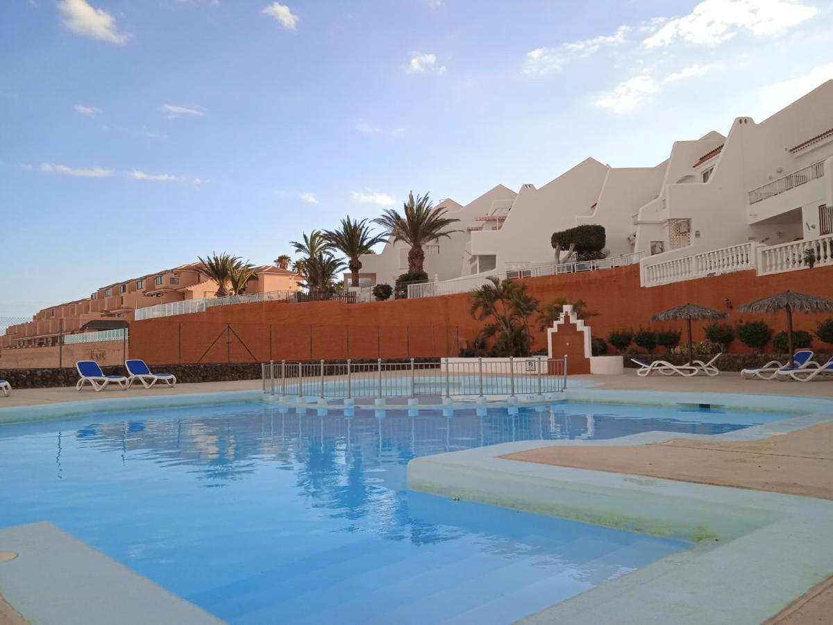 White Sand, Huge Terrace, Fast Wi-Fi, Netflix