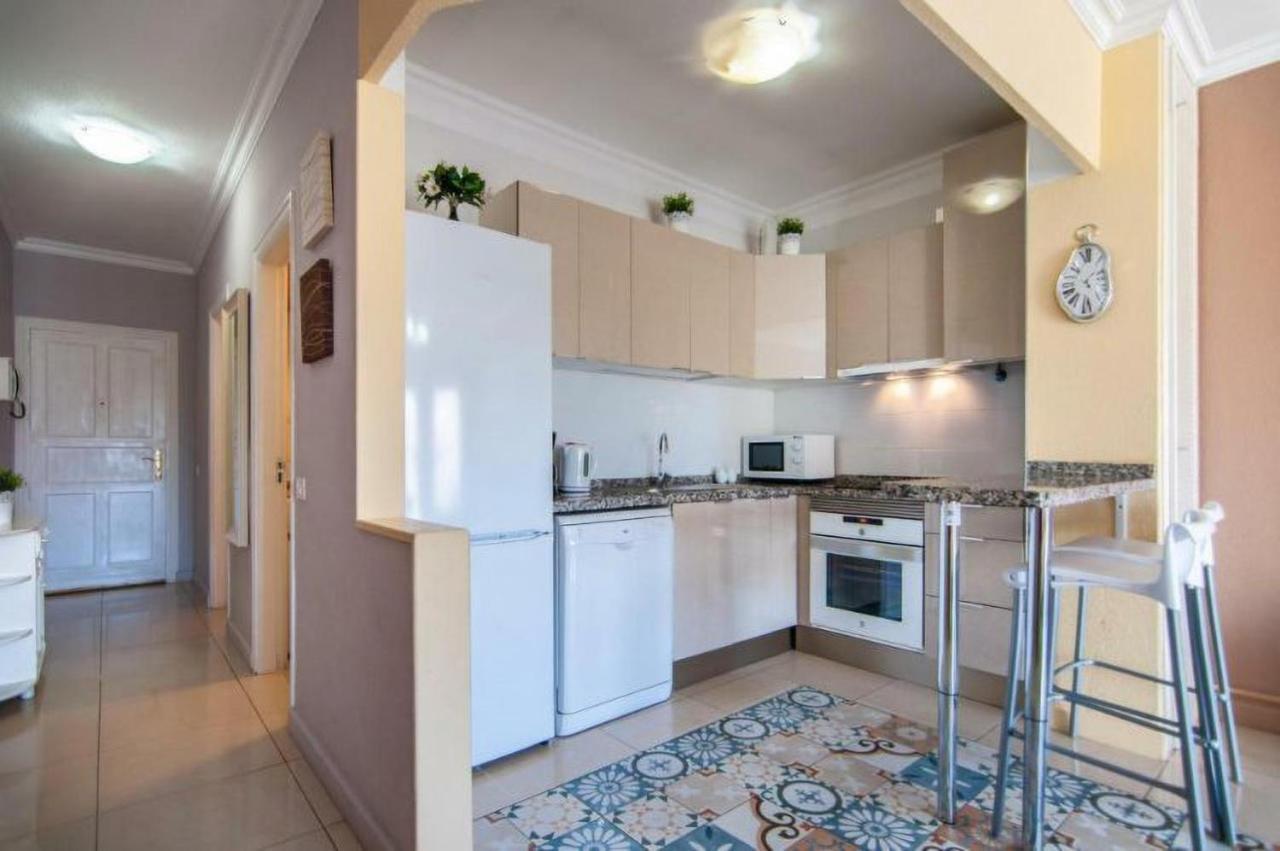 1 Bedroom Cristianos Vistas