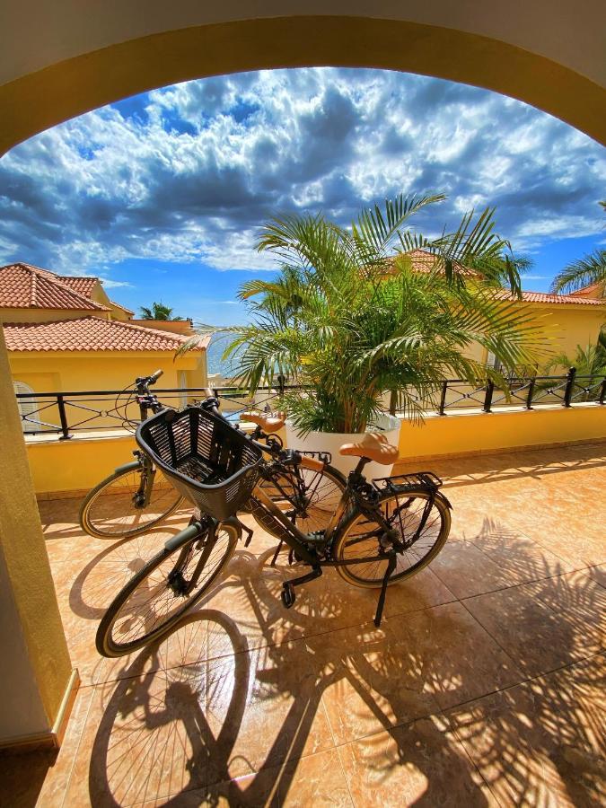 Tropical Ocean View Jacuzzi Villa Los Cristianos (Tenerife)