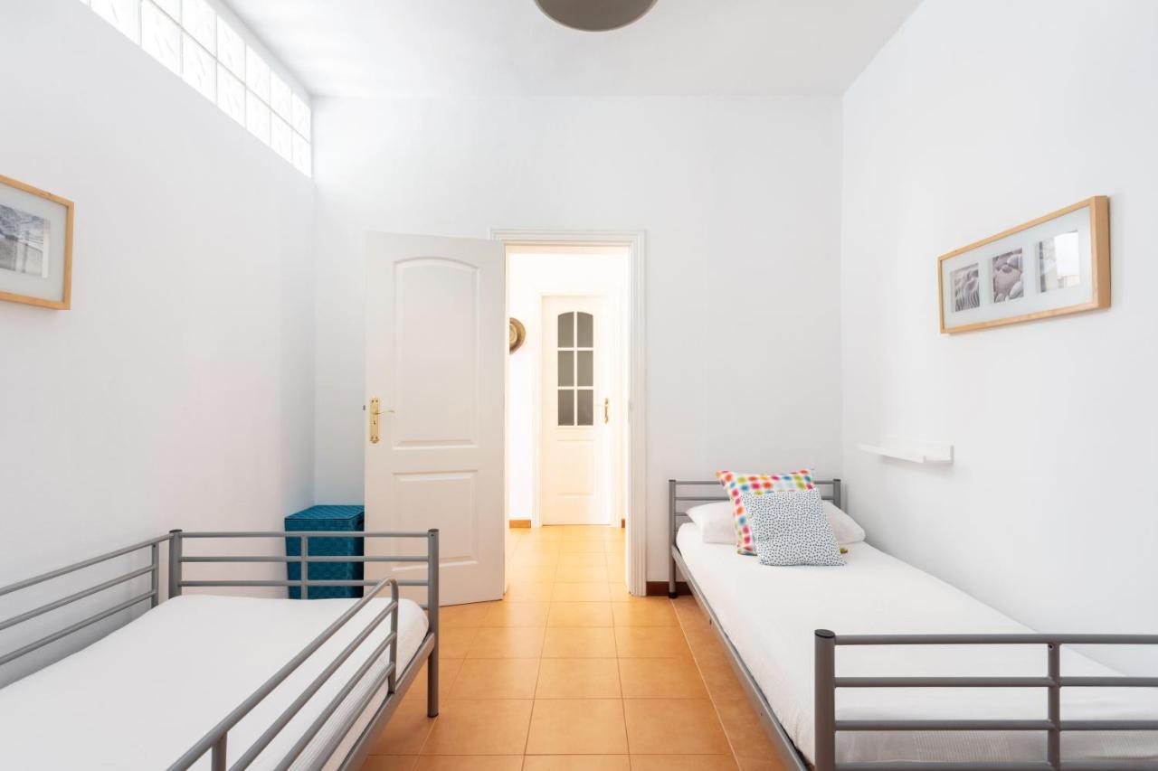 Home2Book Beach Front Little Paradise Appartement *