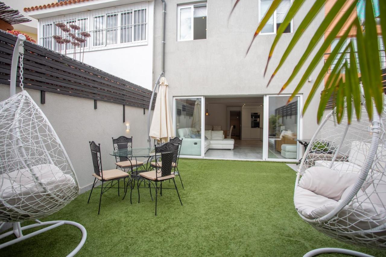 Modern 3 Bedroom Duplex Adeje Center Hébergement de vacances *