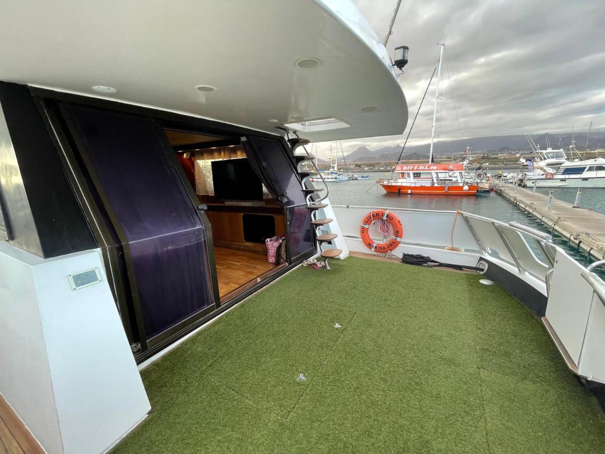 Botel Wonderful Yatch To Rent At Tenerif South