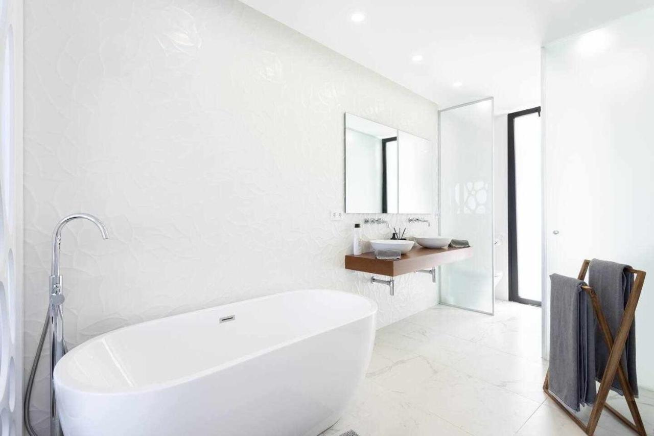 New Luxurious Private *