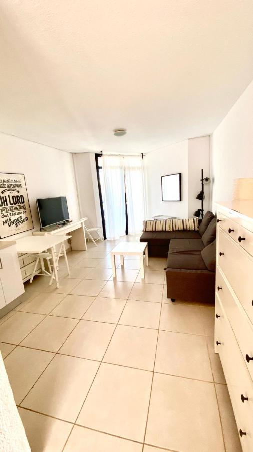 Lovely Cristianos Wifi, Cable Tv, Pool * Arona (Tenerife)