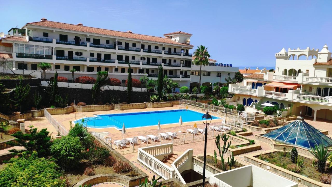 Appartement Luxury Apartment, Comfort And Relax, Views Of The Pool