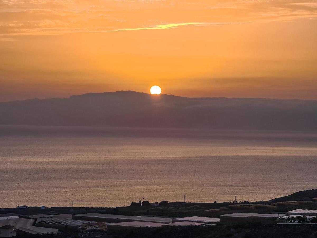 Oceanview Boutique House, 125 Sqm, Parking, Sunset Rooftop