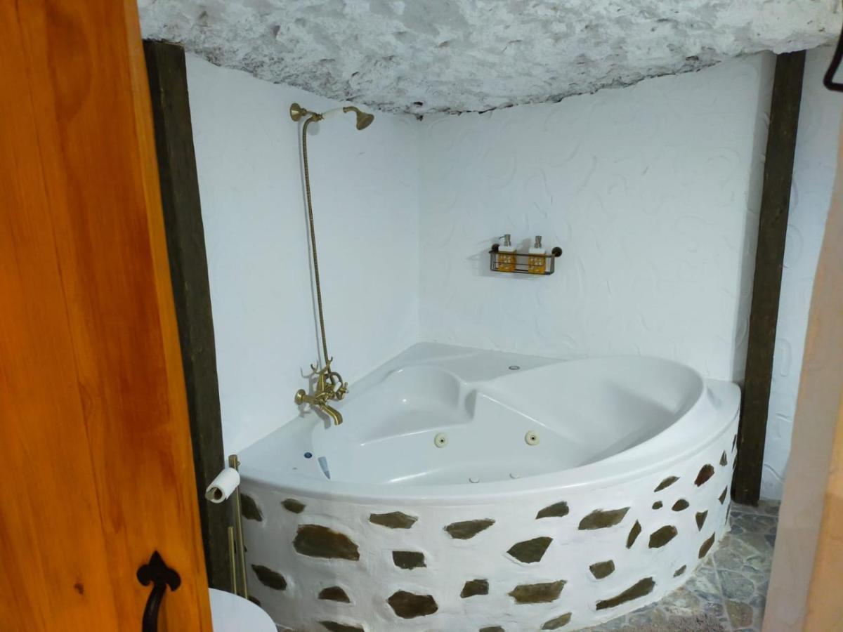 Camping Arico Cave Experience Maday Santa Cruz de Tenerife