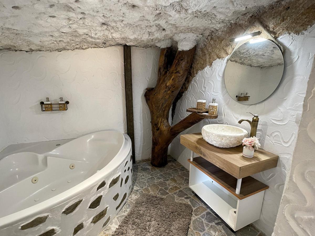 Arico Cave Experience Maday Camping Santa Cruz de Tenerife