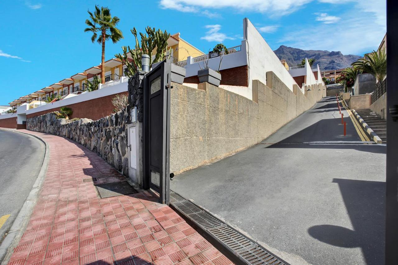 Apartment Enjoys Sea Views Tenerife South Island Costa Adeje (Tenerife)
