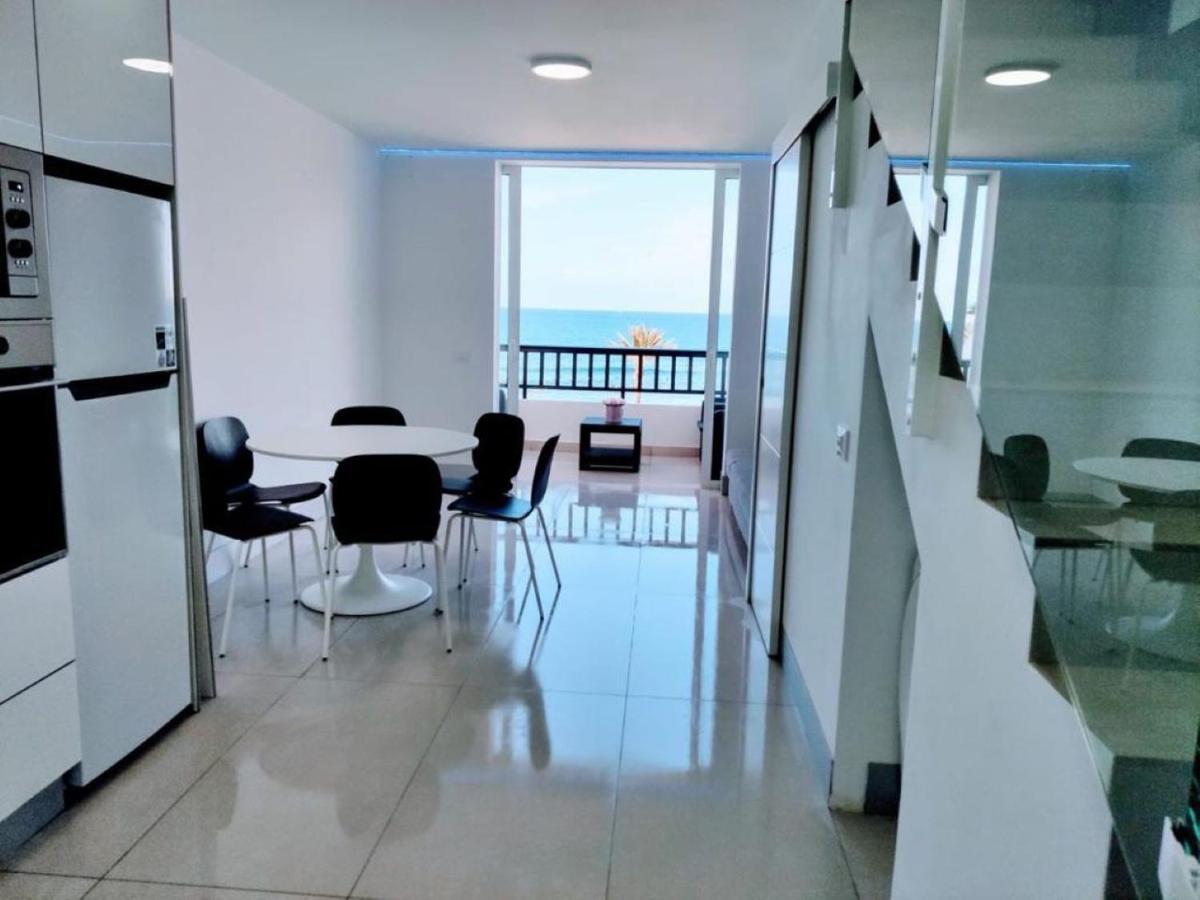 Parque Santiago Ii , Renovated, Ocean View, Heated Swimming Pool !