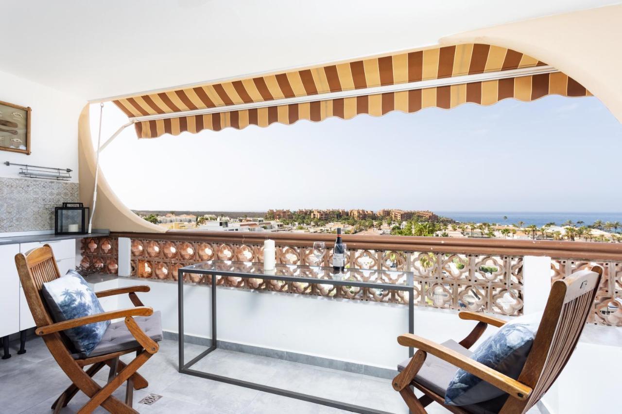 Royal Sunset Loggia Apartment *