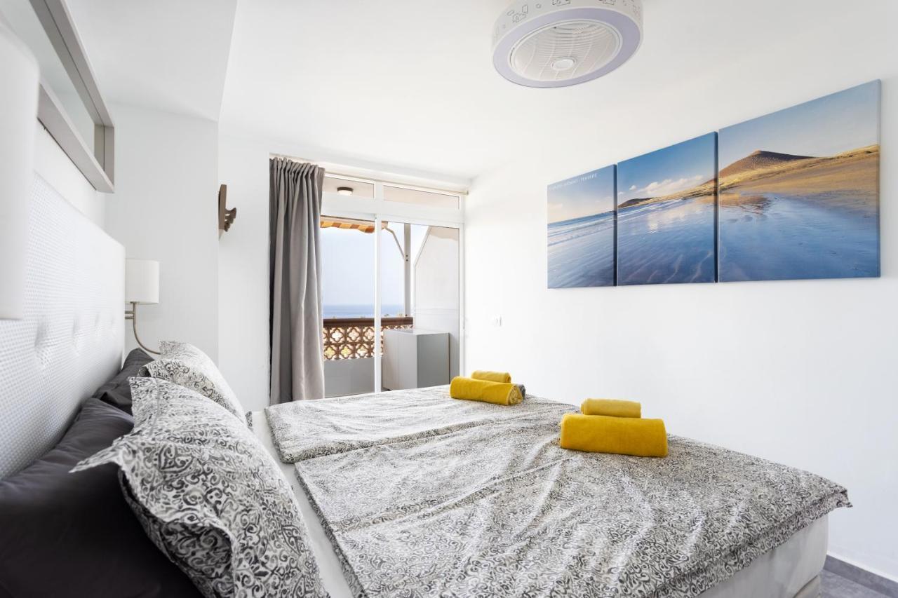 Royal Sunset Loggia Apartment *