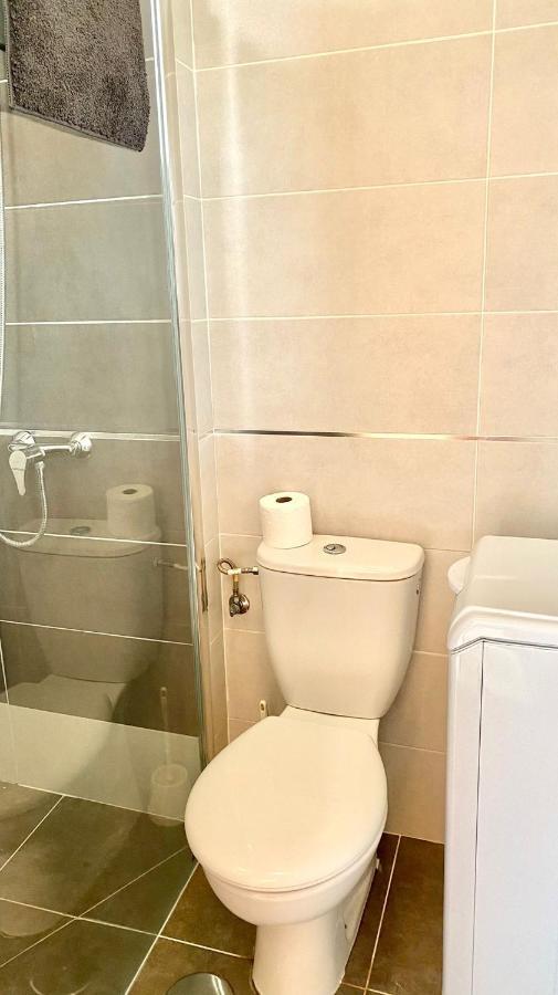 Lovely Cristianos Wifi, Cable Tv, Pool Apartment *