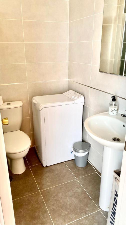 Lovely Cristianos Wifi, Cable Tv, Pool Apartment *