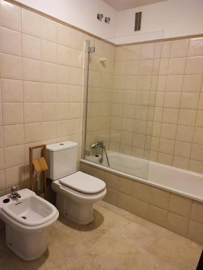 Apartamento Con Garaje En El Corazon De Santa Cruz *
