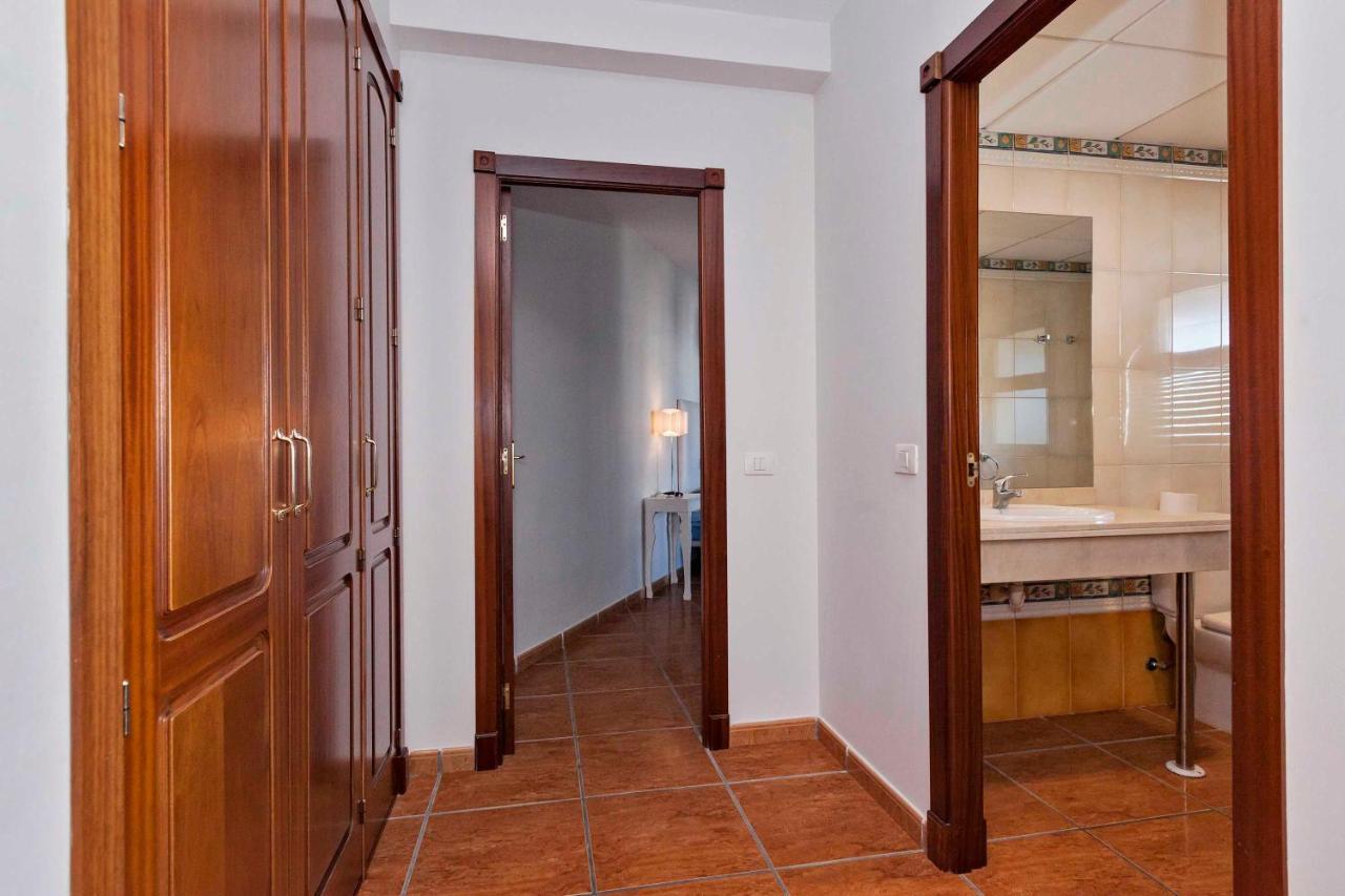 golf del sur luxury apartment