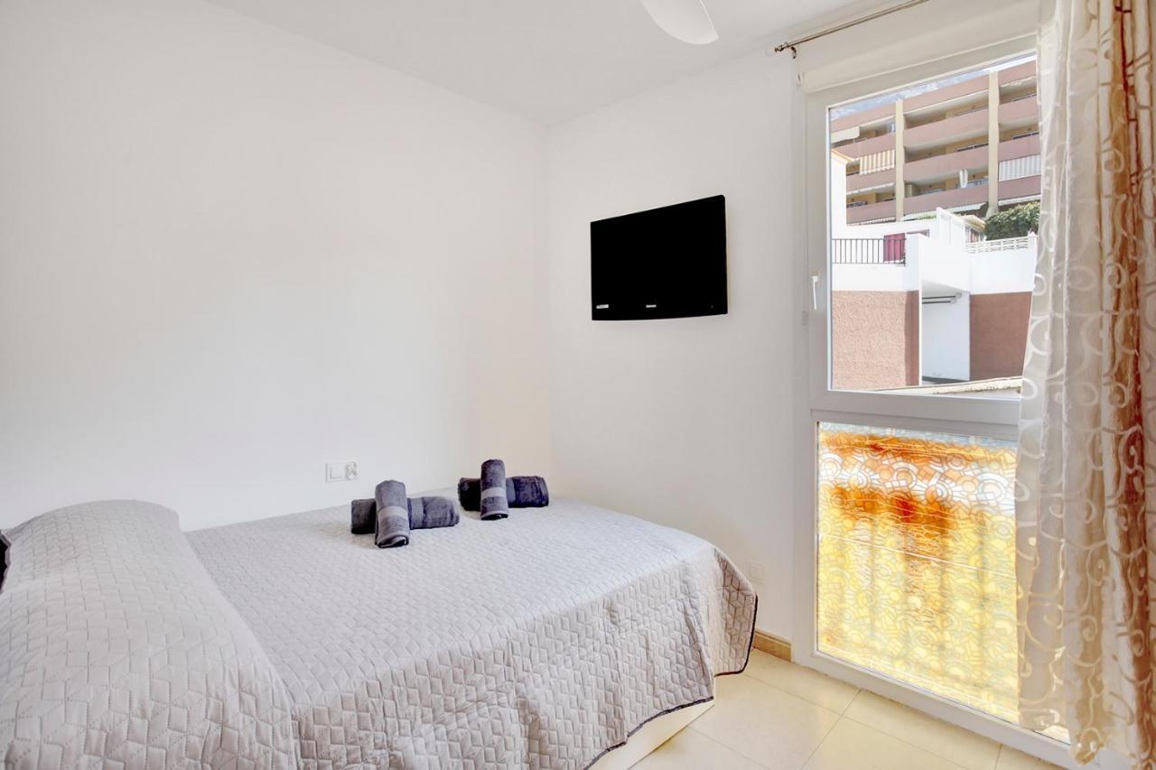 Enjoys Sea Views Tenerife South Island Apartment *