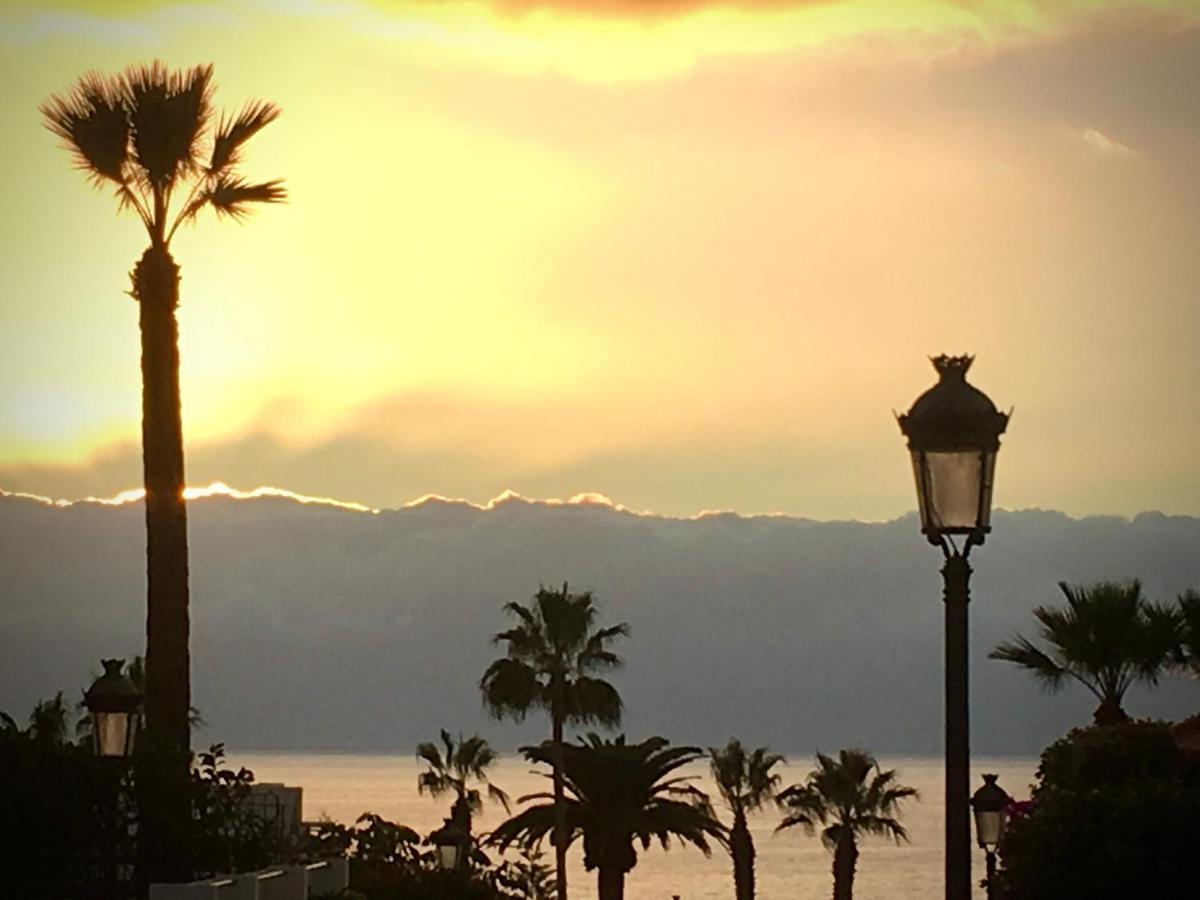 Relax And Enjoy With A View Of El Teide And Sea Apartment Puerto de Santiago (Tenerife)