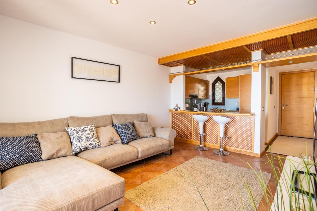Apartment Paradise *