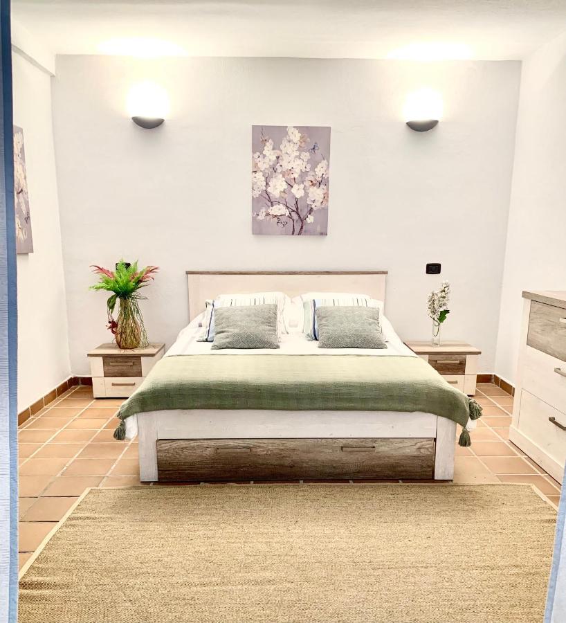Your Holidays - Sta Monica - Villa *