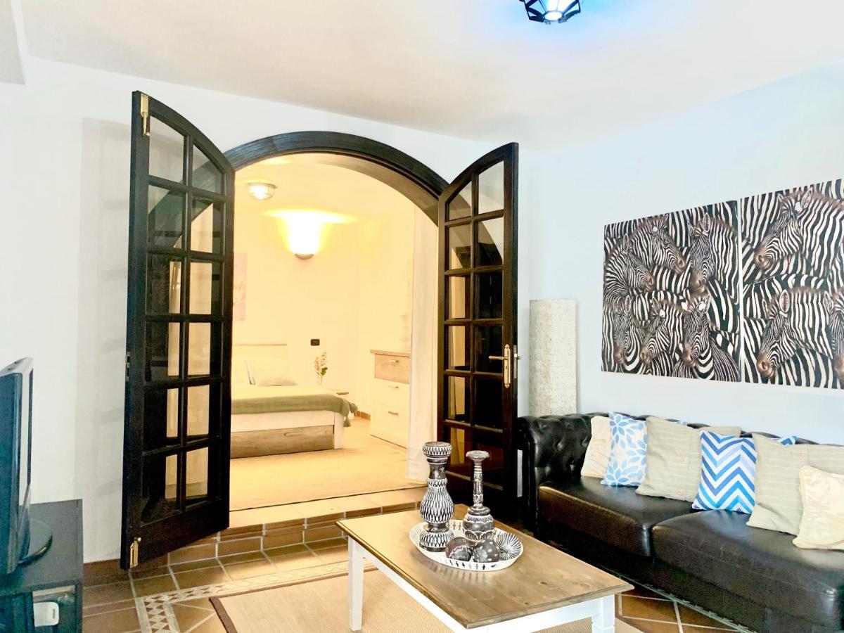 Your Holidays - Sta Monica - * Costa Adeje (Tenerife)