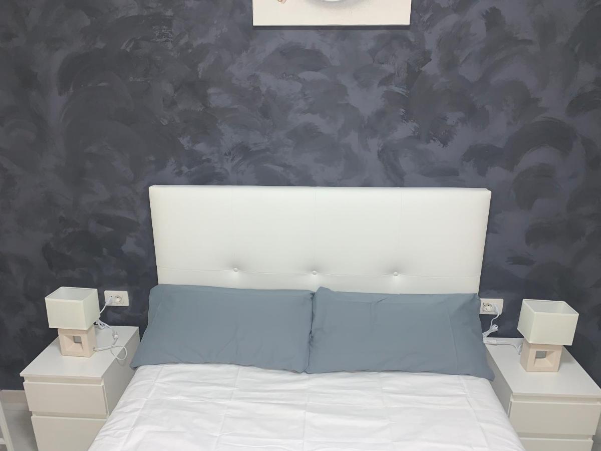 Homestay In Shared In Cristianos In Front Of The Playa Vistas *