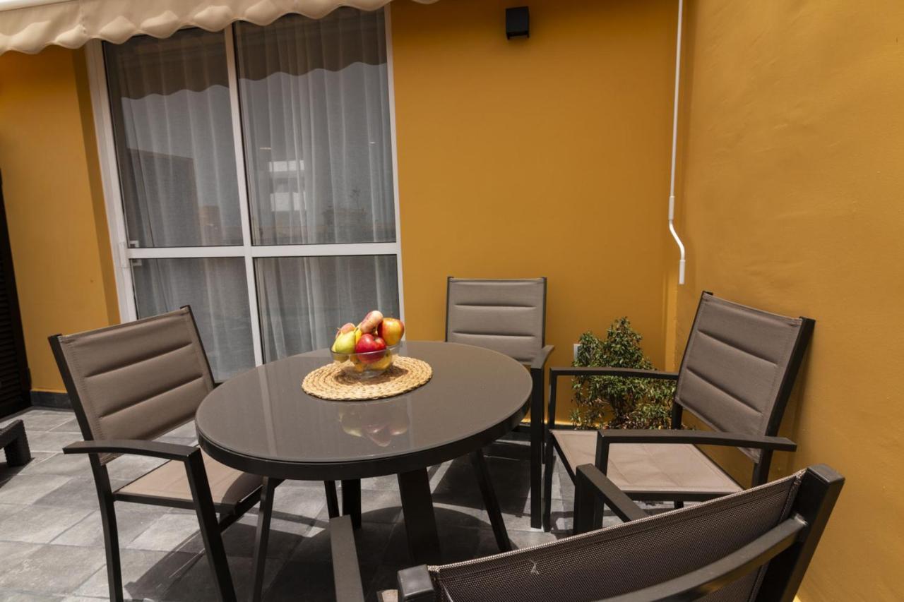 Homeforguest Atico Cecilia Con Vistas Al Mar En Cristianos Appartement *