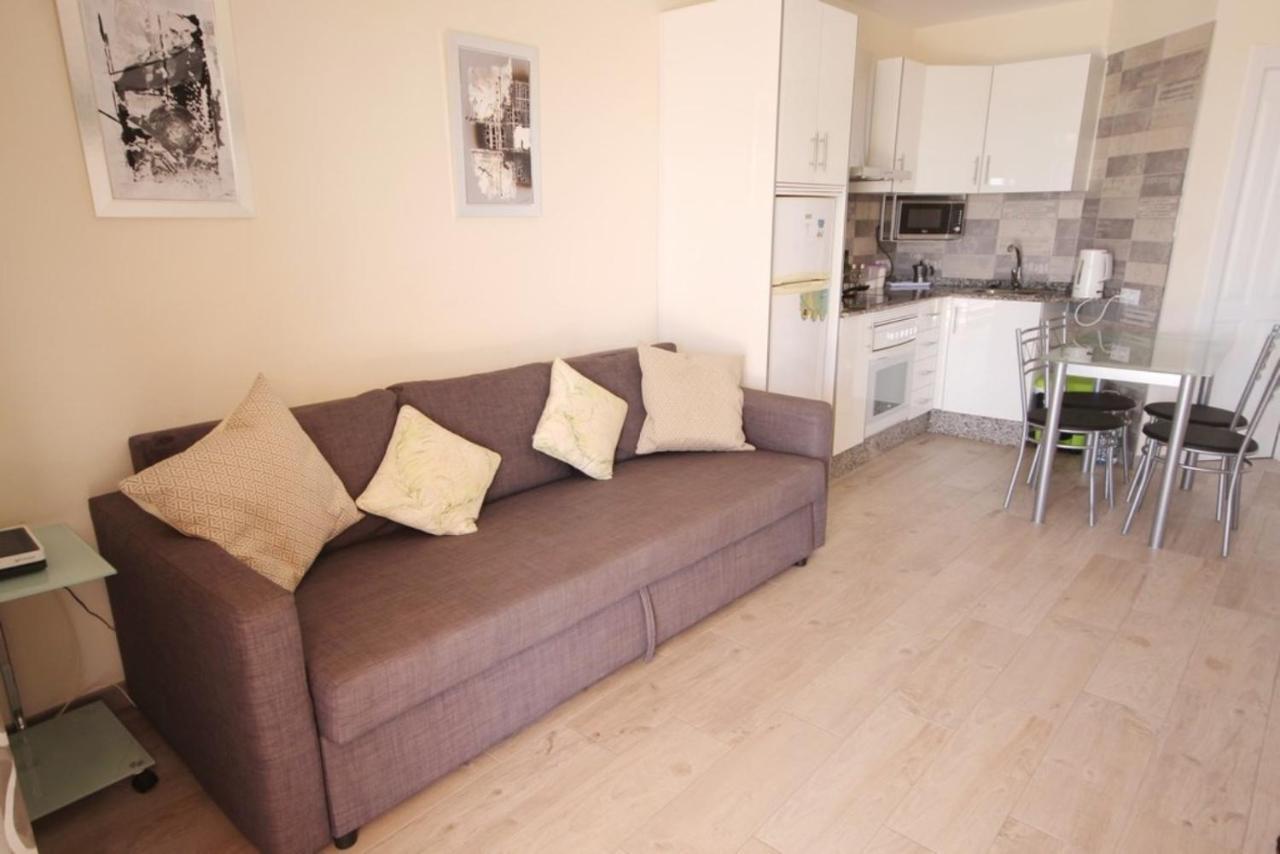 With Terrace On The Seafront In Playa Fanabe Appartement Costa Adeje (Tenerife)