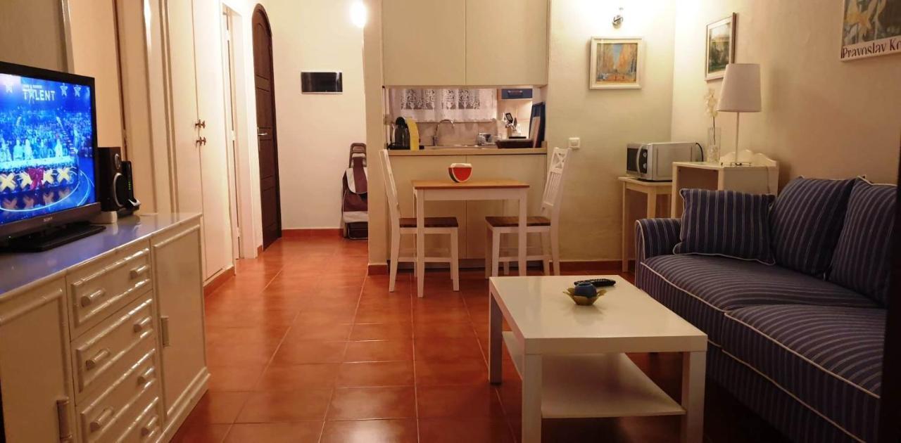 With Large Relax Terrace And Equipment