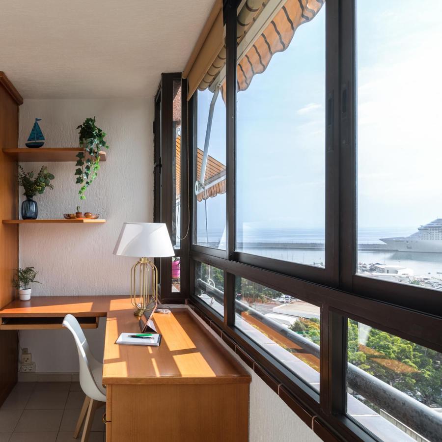 Santa Cruz Harbor Views: Seaside Prime Location * Santa Cruz de Tenerife