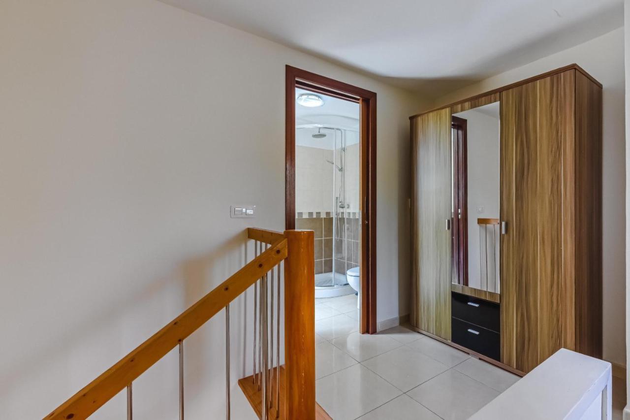 Apartamento 2 Level Apartment, El Cortijo, Americas La45