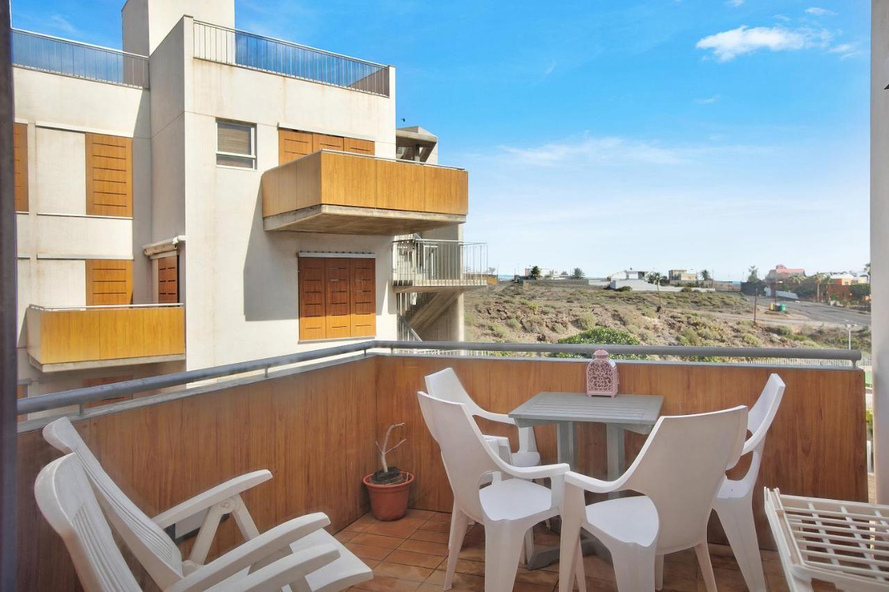 Edificio Martines * El Medano (Tenerife)