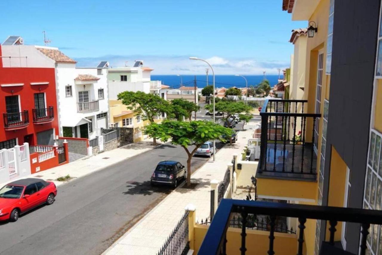 Casa Totalmente Renovada En Zona Muy Tranquila!!! Vistas Al Mar Y Montana Hébergement de vacances