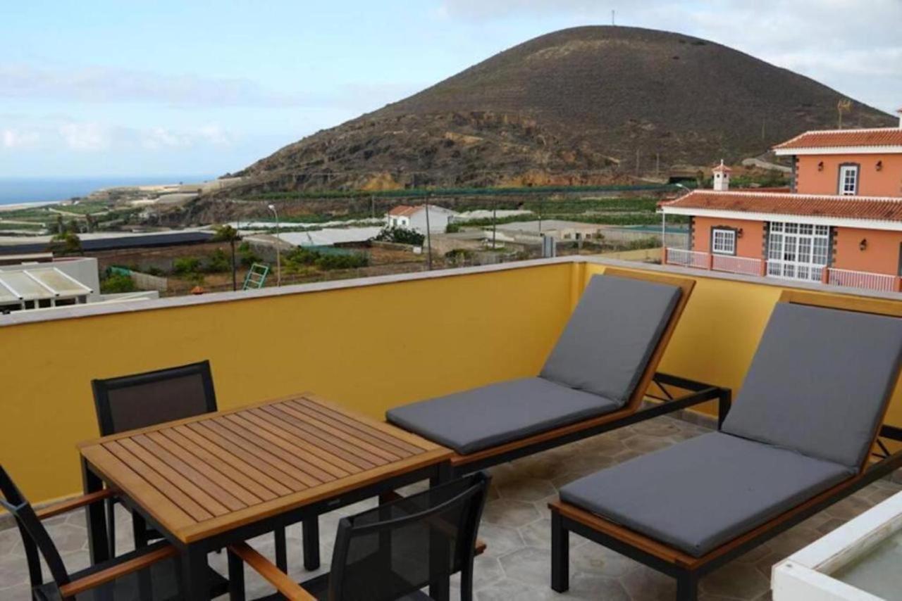 Casa Totalmente Renovada En Zona Muy Tranquila!!! Vistas Al Mar Y Montana