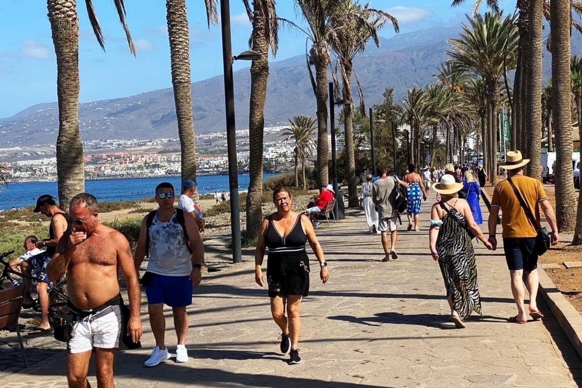El Carmen - Lovely - Cristianos *