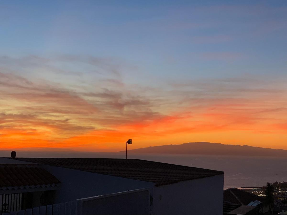Your Holidays - Sta Monica - * Costa Adeje (Tenerife)