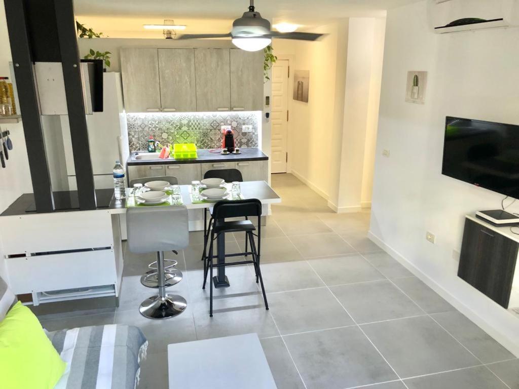 Cristianos Center Modern Apartment