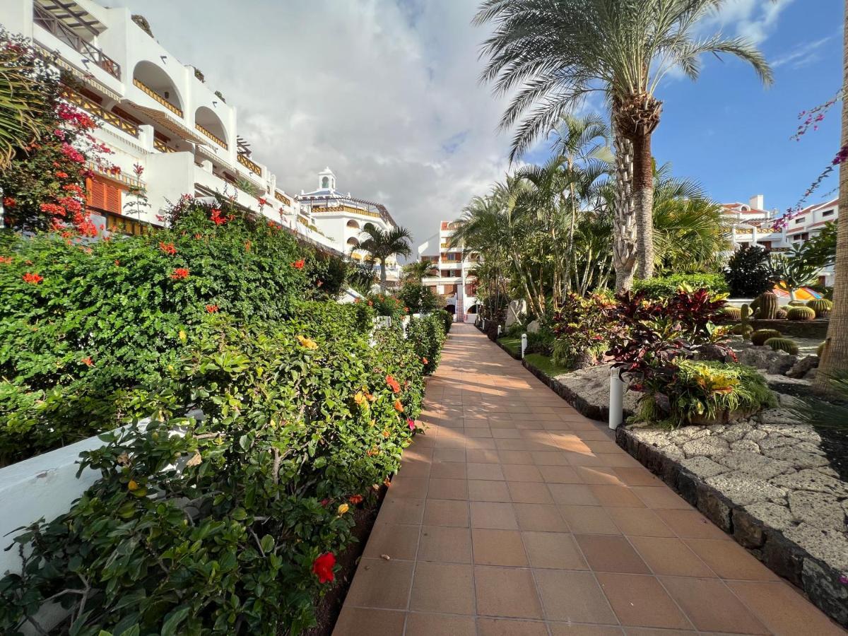Apartment Villas And In A Popular Complex