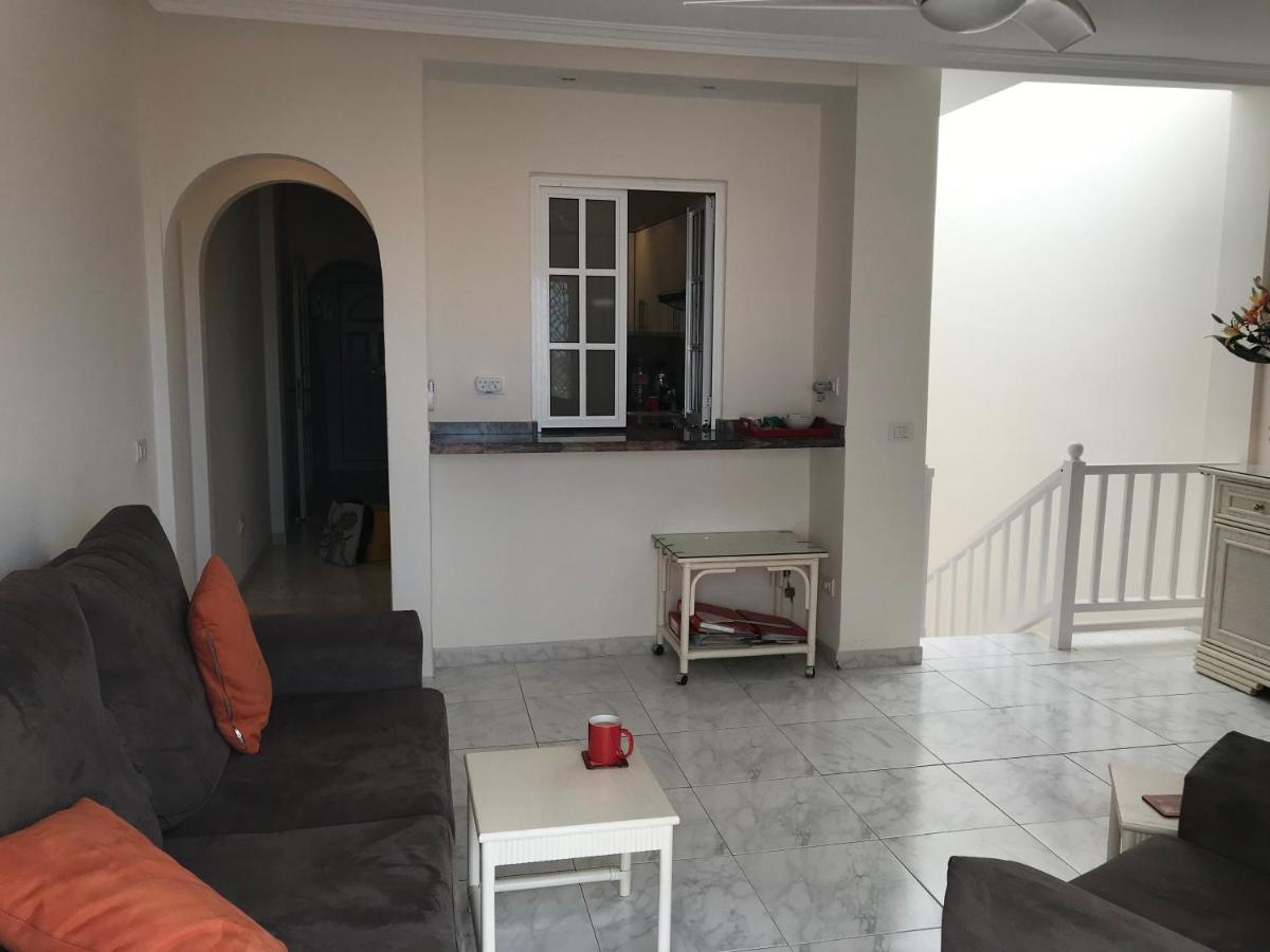 The Palms 2 Bed Duplex With Pool View