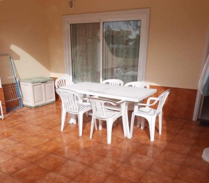 The Palms 2 Bed Duplex With Pool View